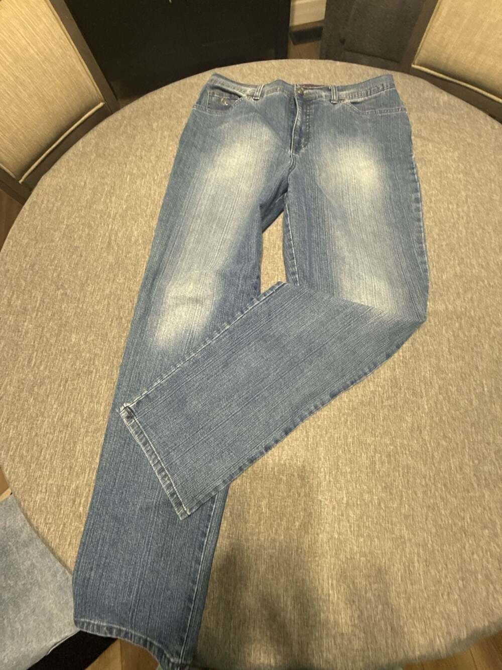 Gloria Vanderbilt Women's Blue Faded Straight Leg Denim Jeans Size 14